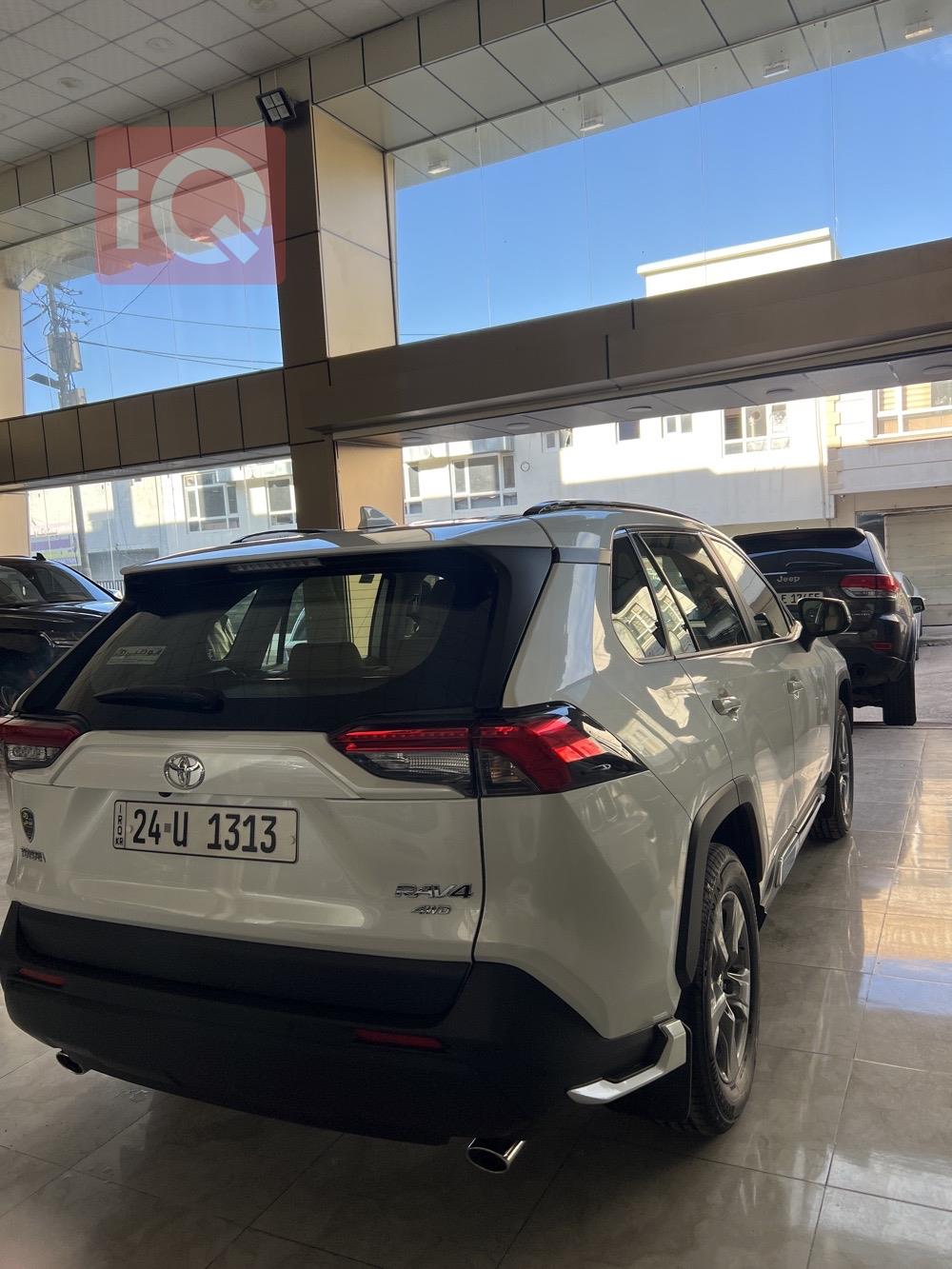 تويوتا راف 4